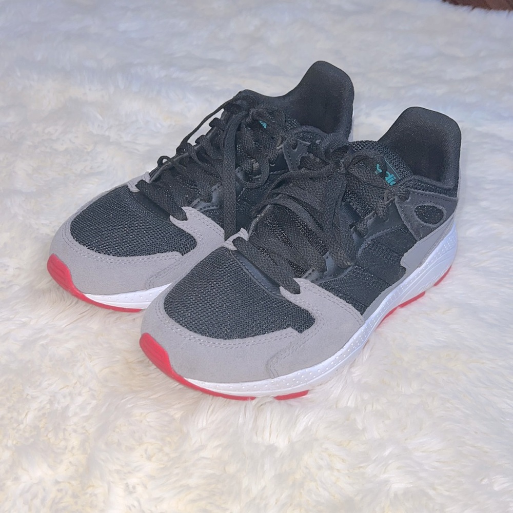 Adidas Tennis Shoes